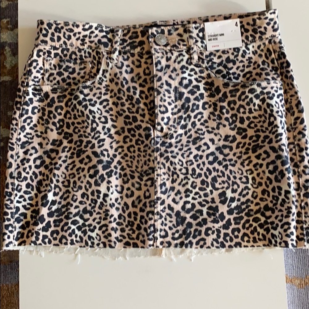 Express leopard stretch mini skirt 4 NWT